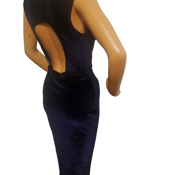 Sexy Deep Plunge Form-Fitting Blue Dress With Peek-a-boo Back - Picture 5 of 9